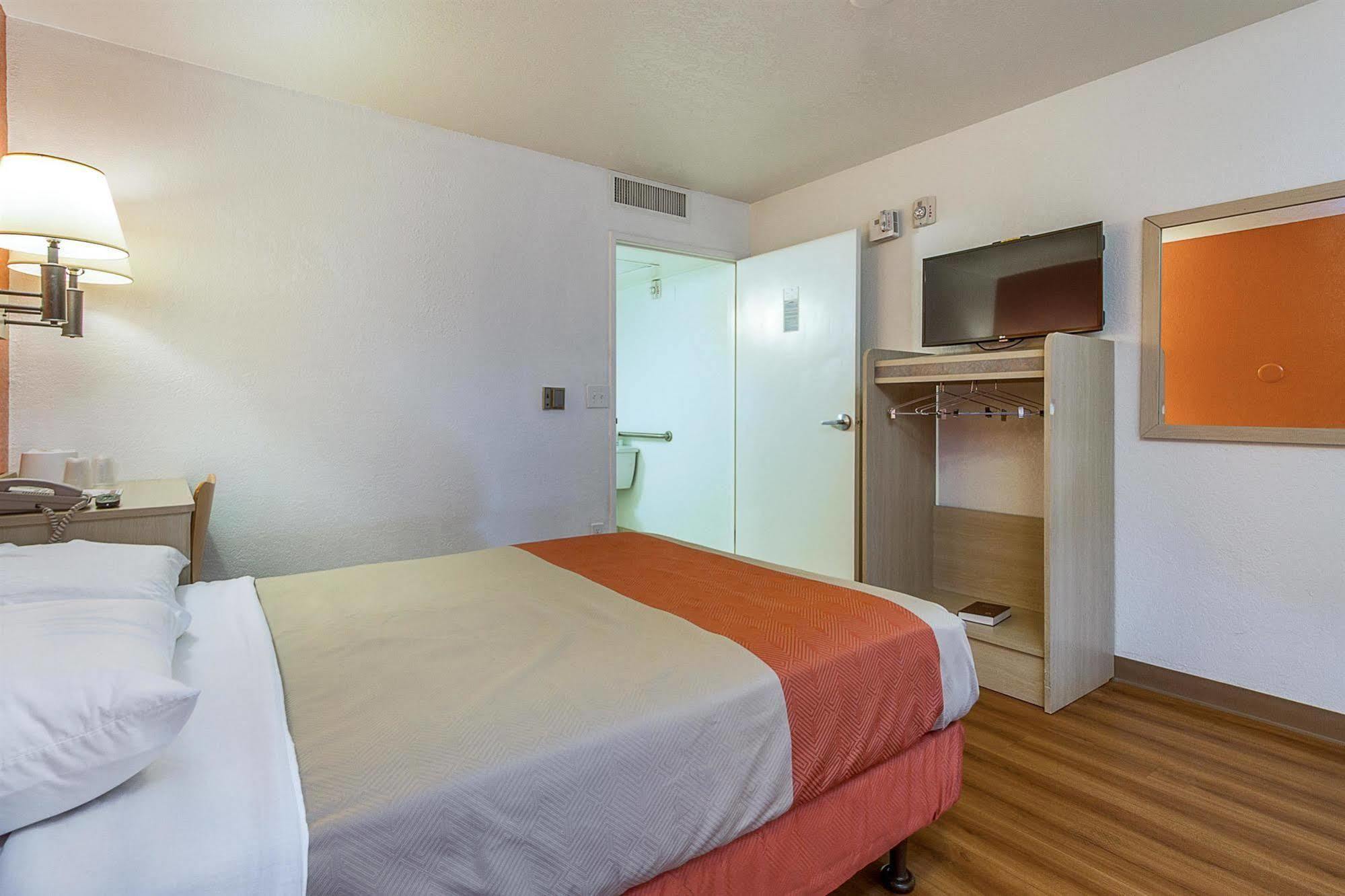 Motel 6-Phoenix, Az - North Bell Road Экстерьер фото