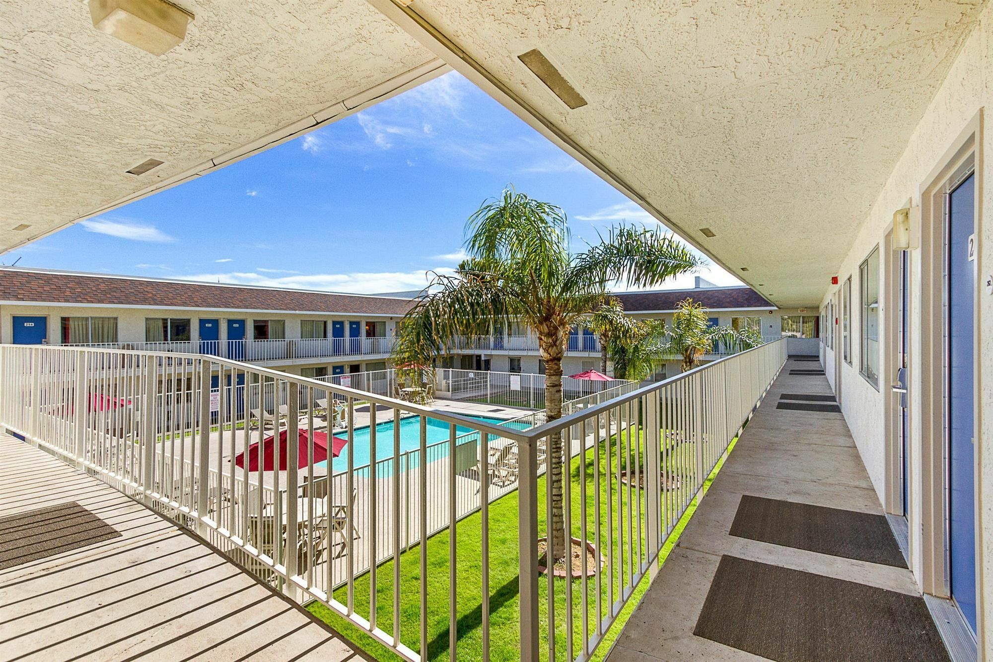Motel 6-Phoenix, Az - North Bell Road Экстерьер фото